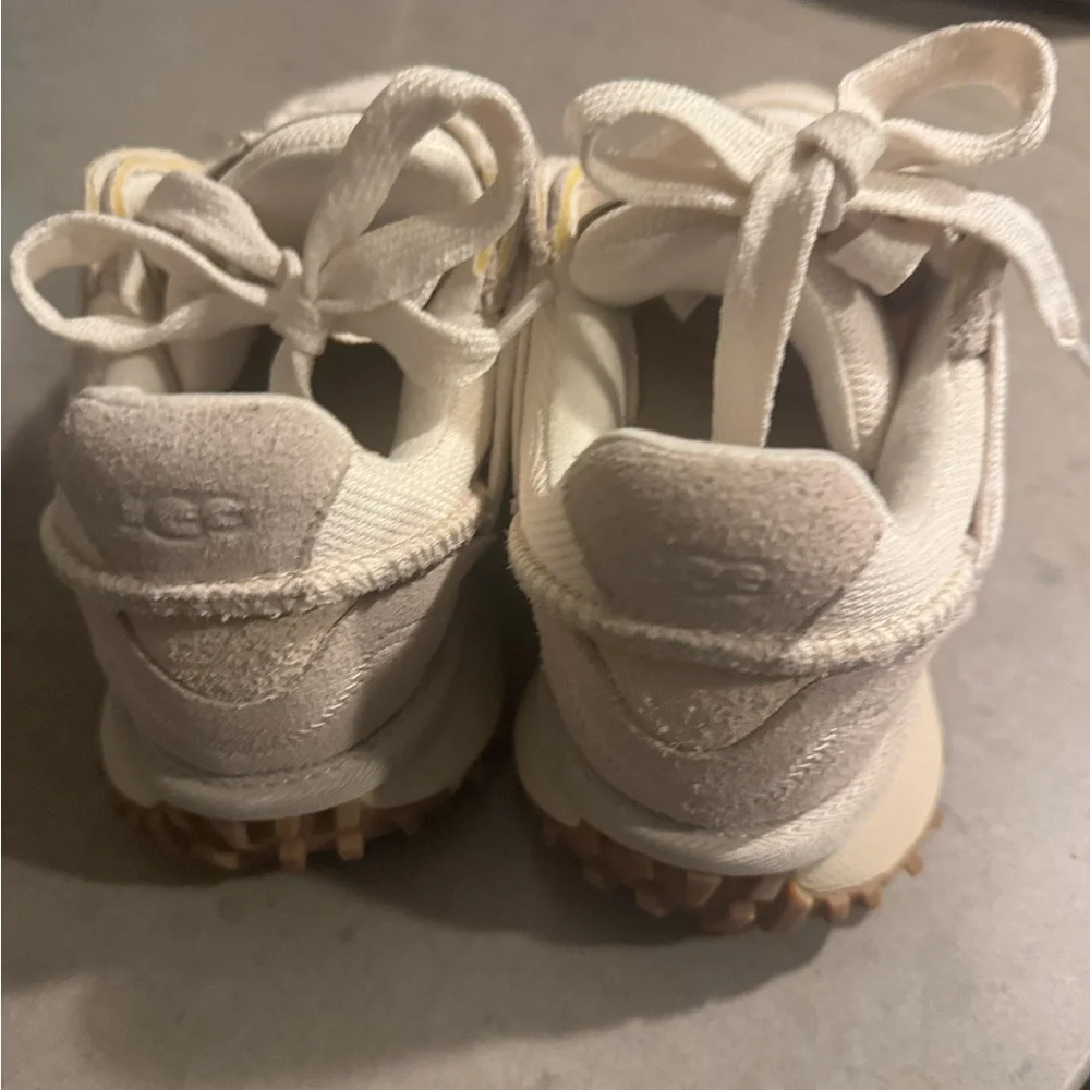 uggsSneakers - Picture 4 of 12